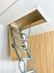 Чердачная лестница Fakro LST Lite Чердачная лестница Fakro LST Lite