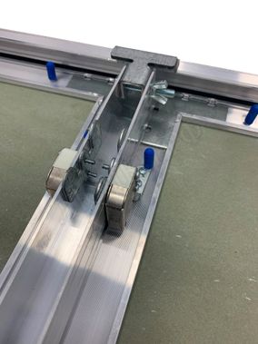 Люк под покраску Хаммер Гиппократ для установки в потолок, 2 створки, съёмная перегородка 1050*700 Люк под покраску Хаммер Гиппократ для установки в потолок, 2 створки, съёмная перегородка 1050*700