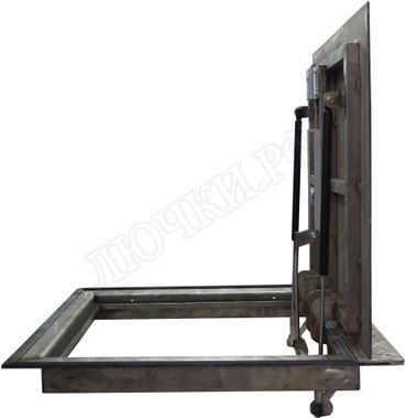 Напольный люк Дворник Уголок, нержавеющая сталь AISI 304 800*2200 Напольный люк Дворник Уголок, нержавеющая сталь AISI 304 800*2200